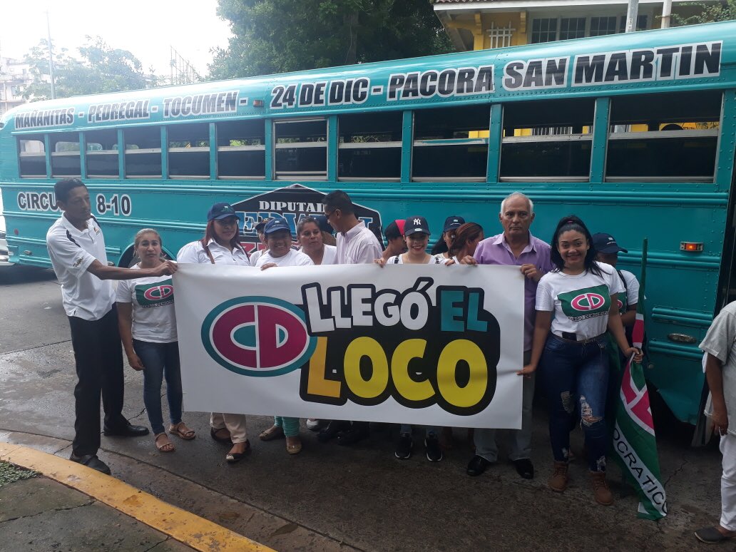 edwinz2014's tweet photo. En la corte apoyando a Ricardo Martinelli https://t.co/kPSJvntrQP