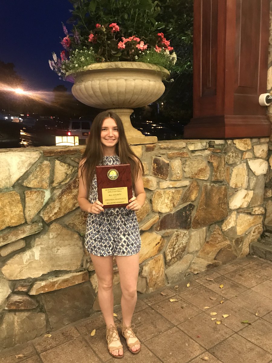 christine7107's tweet photo. Congratulations Amanda! So proud! #studentathlete #hofstrabound #youcantfakepassion https://t.co/TRInpZ8HrE