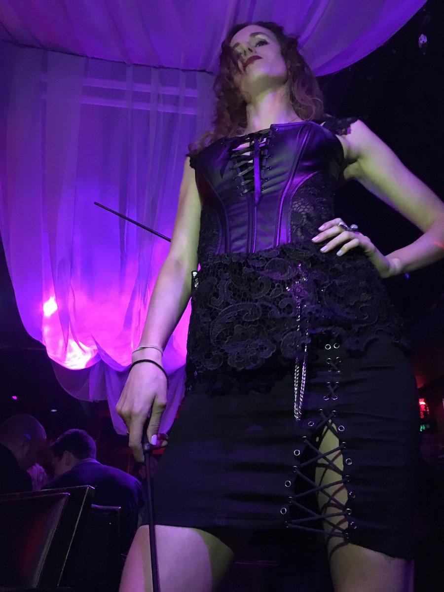 MissAthenaWolf's tweet photo. #goddesslife #domme #fetishnight #clubmercury #dominantwomyn #worshipher https://t.co/Mc0Xf6cbEl