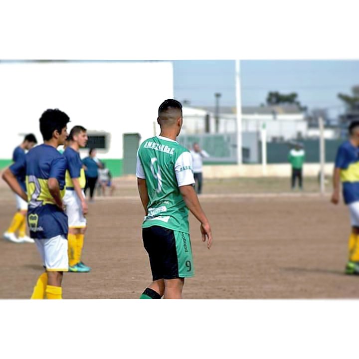 Axelthomas09's tweet photo. *' CLUB ATLÉTICO AMSURRBaC 💪✊💚 '*
#FutbolDeMiVida ♡⚽️ https://t.co/w1EQo9rdin