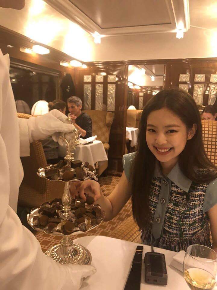 IshyKrishy's tweet photo. #JENNIE https://t.co/6tJEdqKaHu
