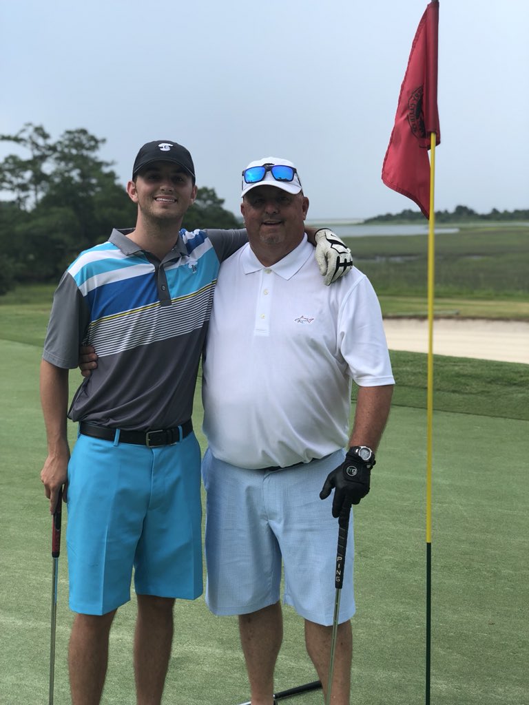 MK1_Canes's tweet photo. Great time w @akennerly_3 in @CityofWilm playing ⛳️at the fabulous Country Club of Landfall 🇺🇸 https://t.co/9Smk1iso5Z