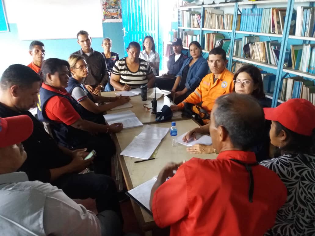 FrenteP_Monagas's tweet photo. #FrentePreventivoMonagas y #MesaDelYParaElVivirBien
Coordinan acciones para la atención preventiva en los centros educativos de Maturin
#SaludEsPrioridad
#DPD #GrupoCeyup #ZE #Senades #Oncdoft #ONA #Incodir #DGDDHH #GNBPueblo #MinCultura #Bomberos #PCAD #Idenna #FONA
#11Jun https://t.co/DbqTzJjRJB
