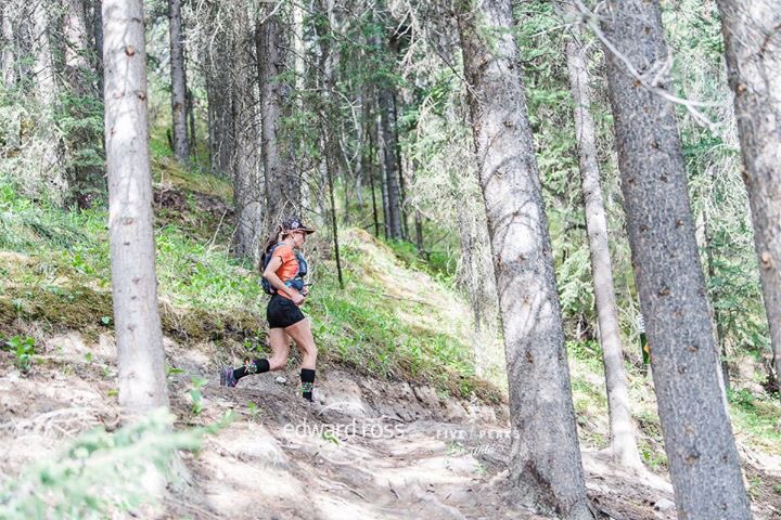 Weekends are great for #trailrunning & to #chaseadventure, especially @5PeaksRun in Canmore! #trailcrew #rekarb #5peaks #5peaksrun #getofftheroad #wearetrailrunners #nuunlife #fuelthefirewithin #5peaksambassador #stokedoats #altrarunning #trailcrewleader #runwild #runningwild