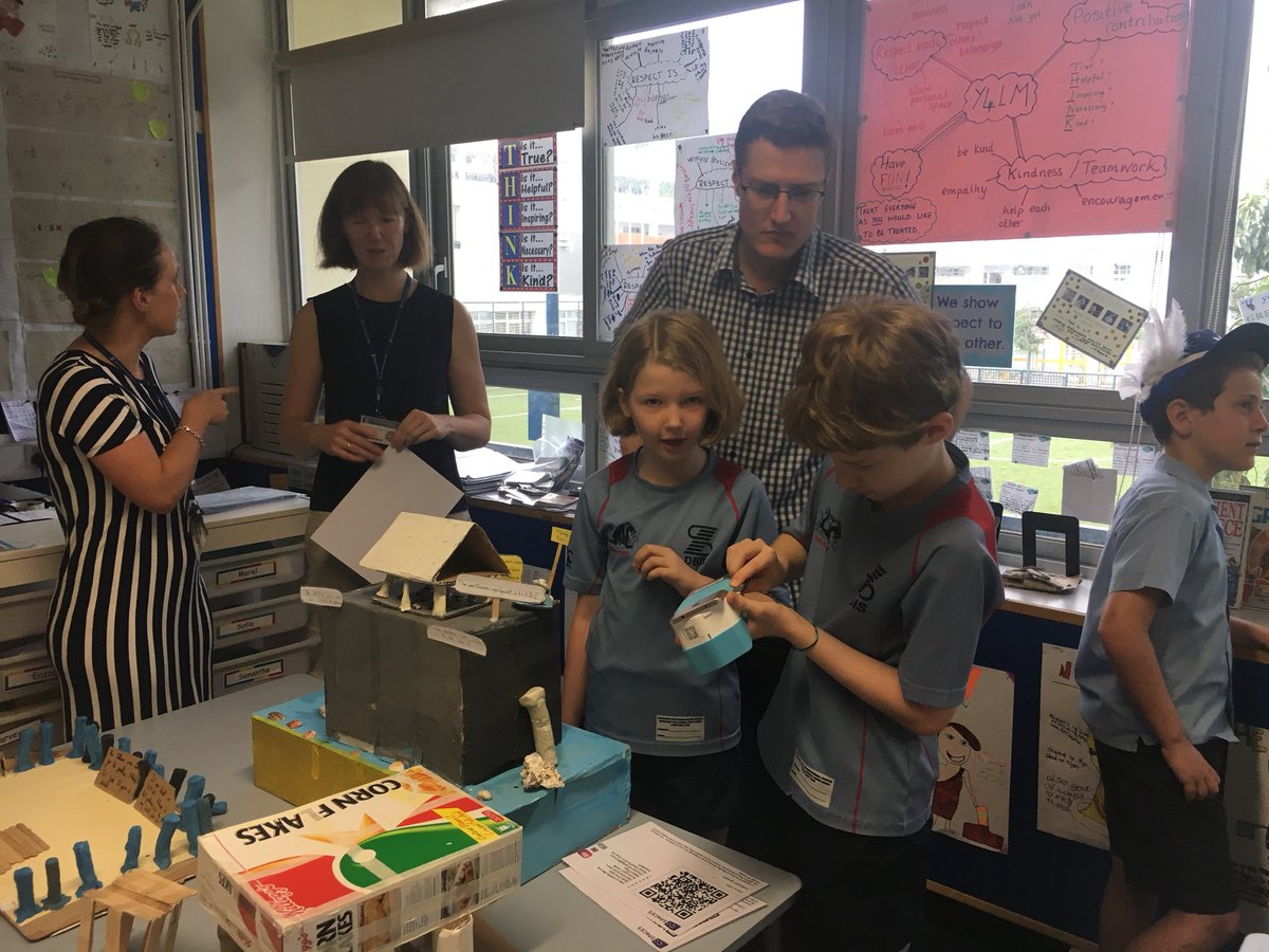 dbis_ict's tweet photo. @dbis_y4 loved sharing @cospaces_edu worlds today! #VR https://t.co/VGE3ixOJR1