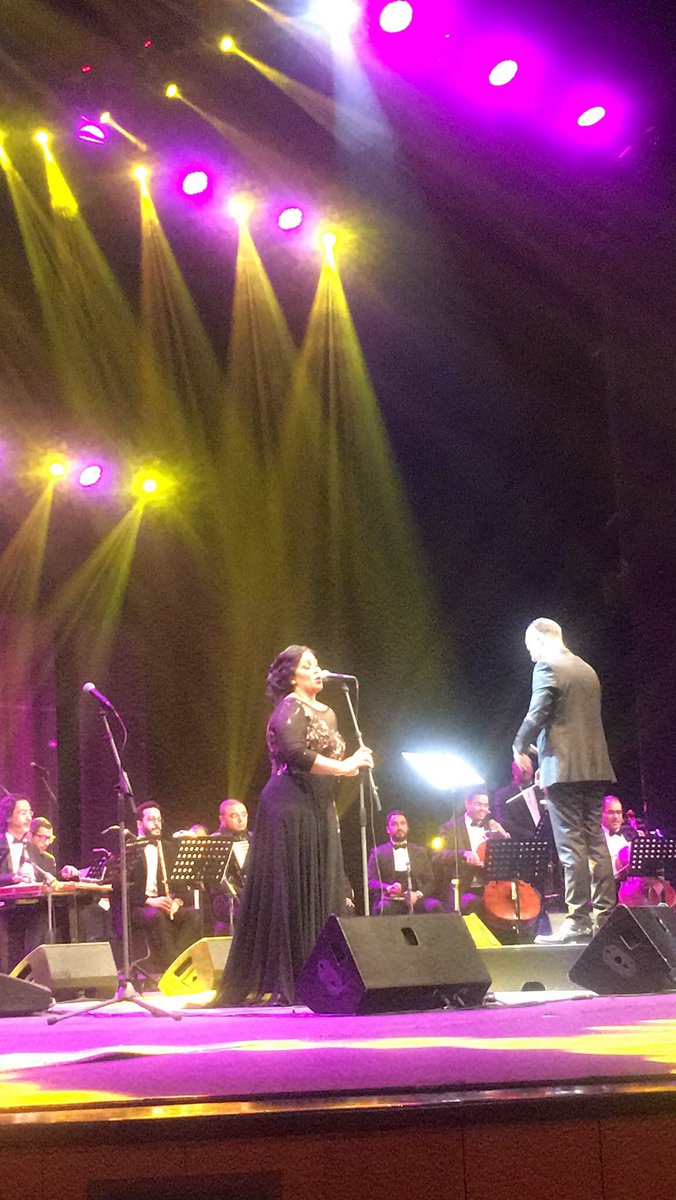 S1_SEHAM's tweet photo. @RotanaMusic @GCA_Saudi @careem @Samsung_Saudi @ZainKSA @elissakh @Angham عليكم تنظيم يا روتانا !! قبل فترة حفلة الاوبرا في مركز الملك فهد كان فية فنانات وفنانين والحضور متاح  للكل من تنظيم هيئة الثقافة ليش انتم الحين فاصلين https://t.co/ta10sJlKUO