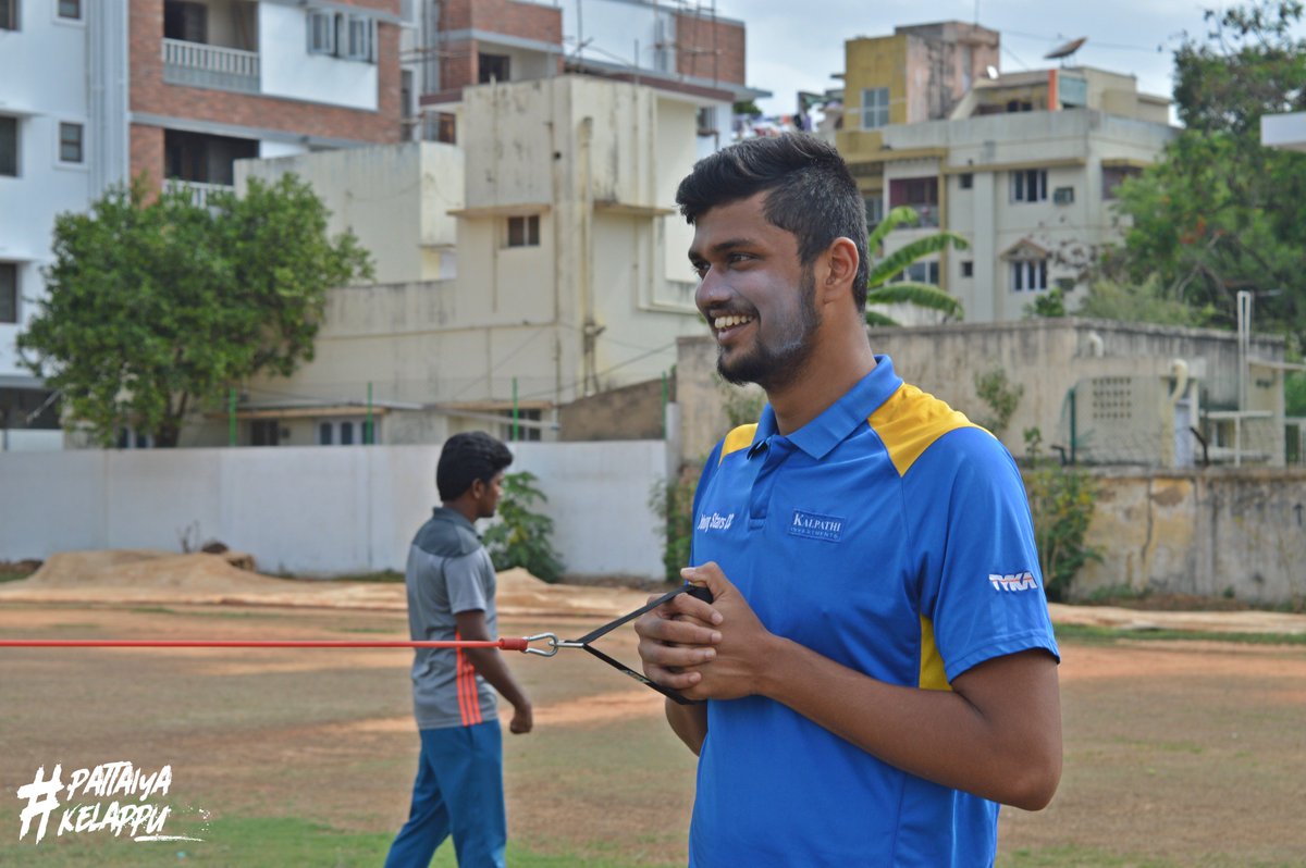 supergillies's tweet photo. Our lads are sweating hard at the #CSG camp. Join the action by following #ChepaukSuperGillies on Instagram: https://t.co/6lPeTpQfqx #PattaiyaKelappu 🤙 https://t.co/VbOfm3A8jV