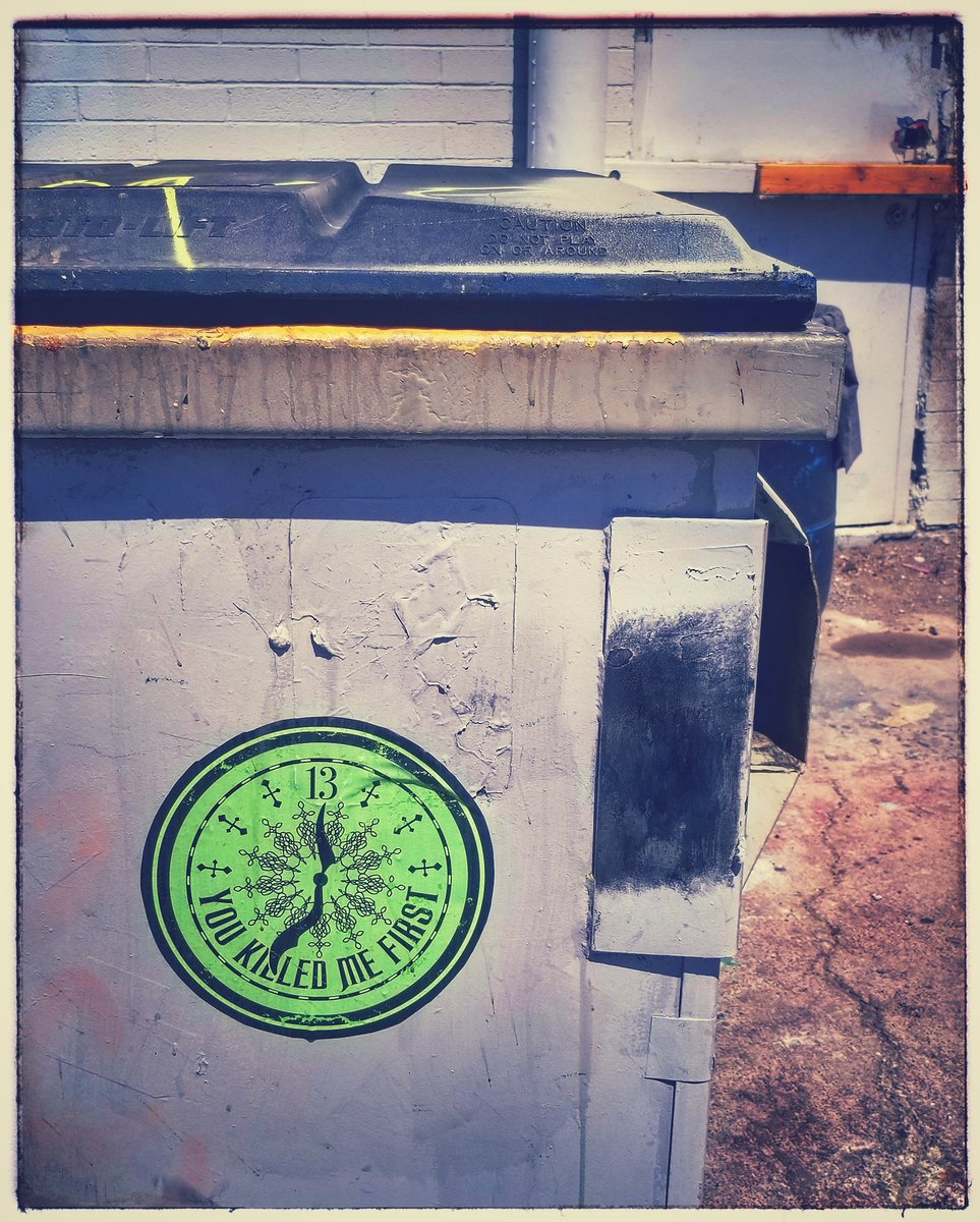 youkilledme1st's tweet photo. Taking out the trash....
#youkilledmefirst #ykmf #1370 #cult33 #lasvegas #disneyland #disneyart #hauntedmansion #thehauntedmansion #hauntedclock #13 #streetart #wheatpaste https://t.co/PvA9iqSFza