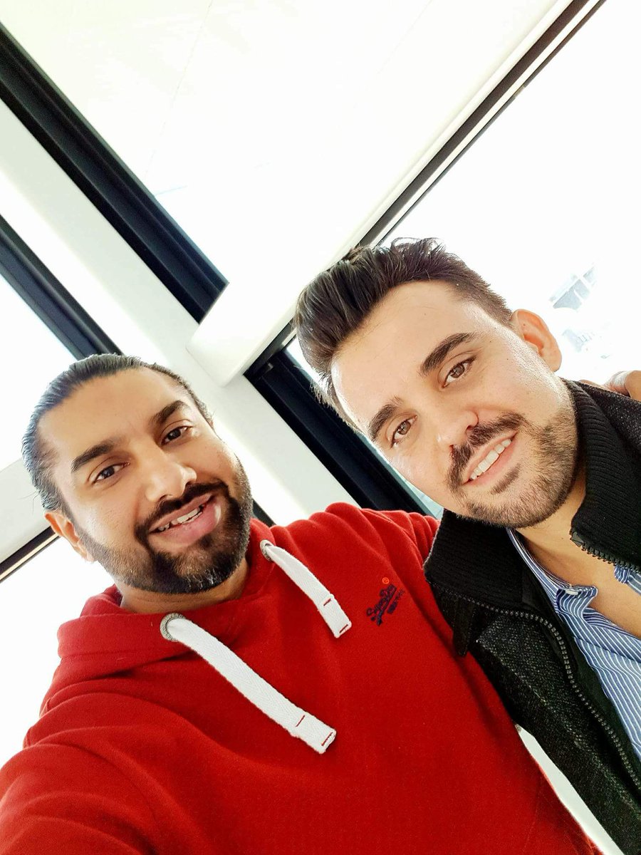 Con el capo de Rav. Fue una bendicion conocer gente apasionada por servir al señor Jesus. #Wolverhampton #allanations #Jesus