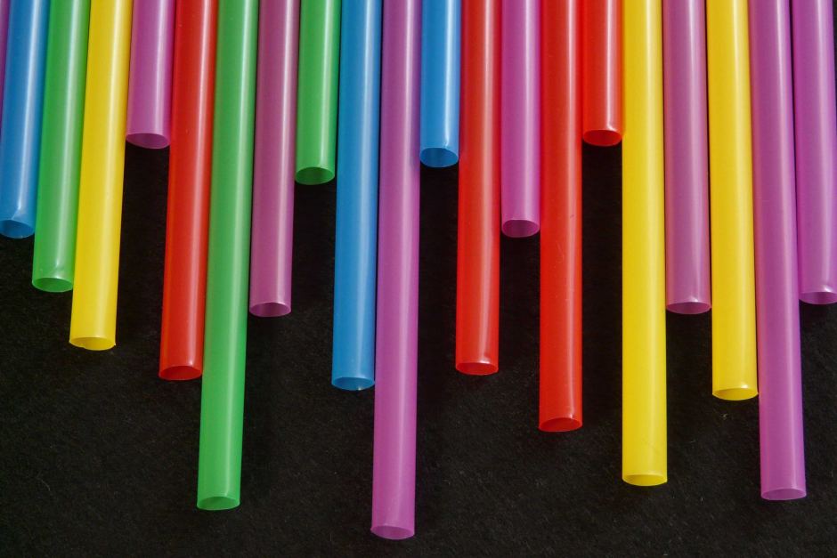 abcperth's tweet photo. Plastic straws may be banned in WA, Premier Mark McGowan reveals — while drinking from a disposable coffee cup https://t.co/zt71QhC4Rm #wapol #perthnews https://t.co/rafwCWxjXu