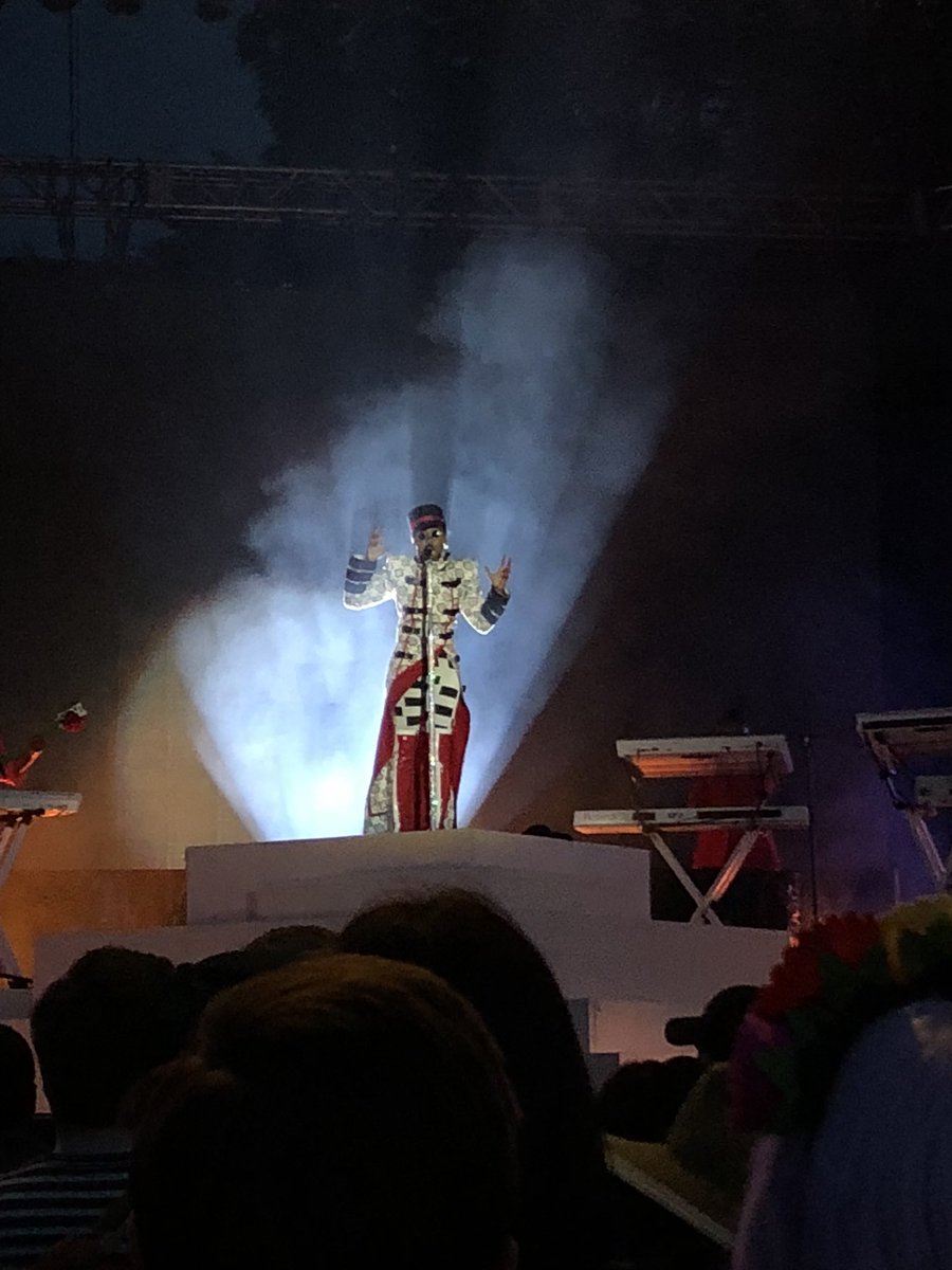 CortanaV's tweet image. This concert was all that matters. #JanelleMonae #DirtyComputerTour