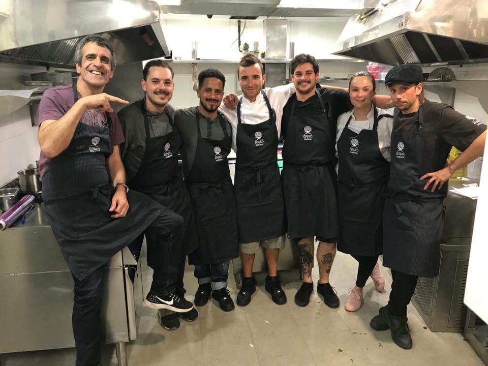 GastroEnlace's tweet photo. Mañana arranca el nuevo proyecto del @barzeruko. Anoche tuvimos la oportunidad de probar algunas de sus creaciones. Sencillamente maravillosas. No os los perdáis 😉😋 #Zeruko #Donostia #SanSebastian #food #gastro https://t.co/MoiHOliszI