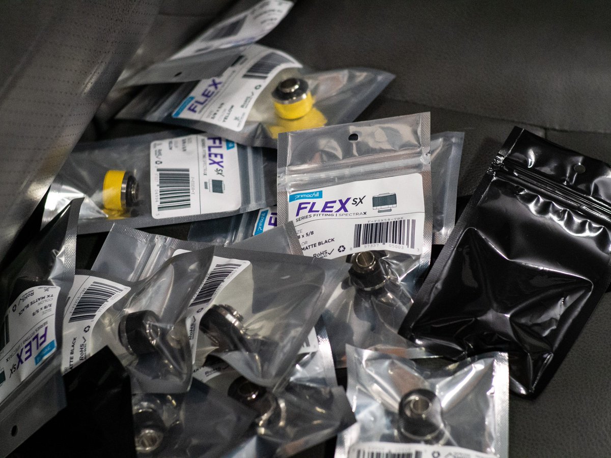 Another part or rather parts made their way in for #Anthrax9 I finally decided to drop my barbs and claps and go with proper compression fittings from <a href="/primochill/">PrimoChill</a>. Like everything else in my loop its matte black well minus those two gorgeous yellow fittings #CustomPCBuild