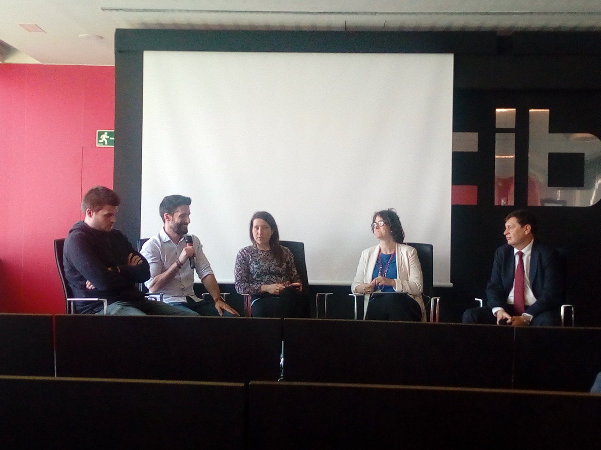 AleticLeon's tweet photo. Comienza la mesa redonda del #foro2030 en @INCIBE https://t.co/0GKa7adEXQ