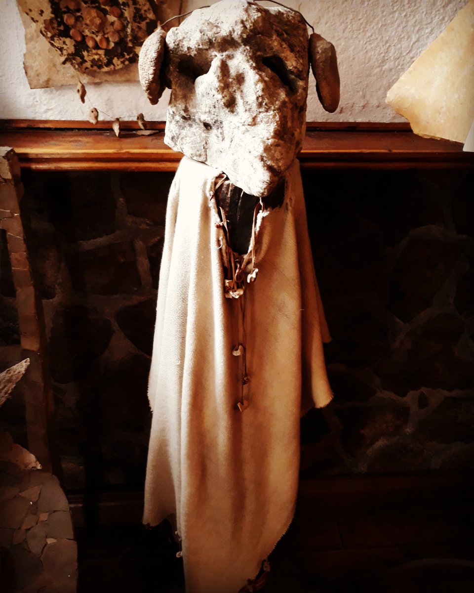 ¿Aún no has venido a visitar nuestros museos? 😲😲 A qué esperas⁉️ ¡Puedes ver cosas como éstas! Estamos en #buenachedelasierra🔛🔛 👉👉👉 a solo 11km de #cuencaspain 
#MesónLasPedrizas #arte #art #artenatural #museos #restaurante #restaurant #FelizMartes #felizsemana