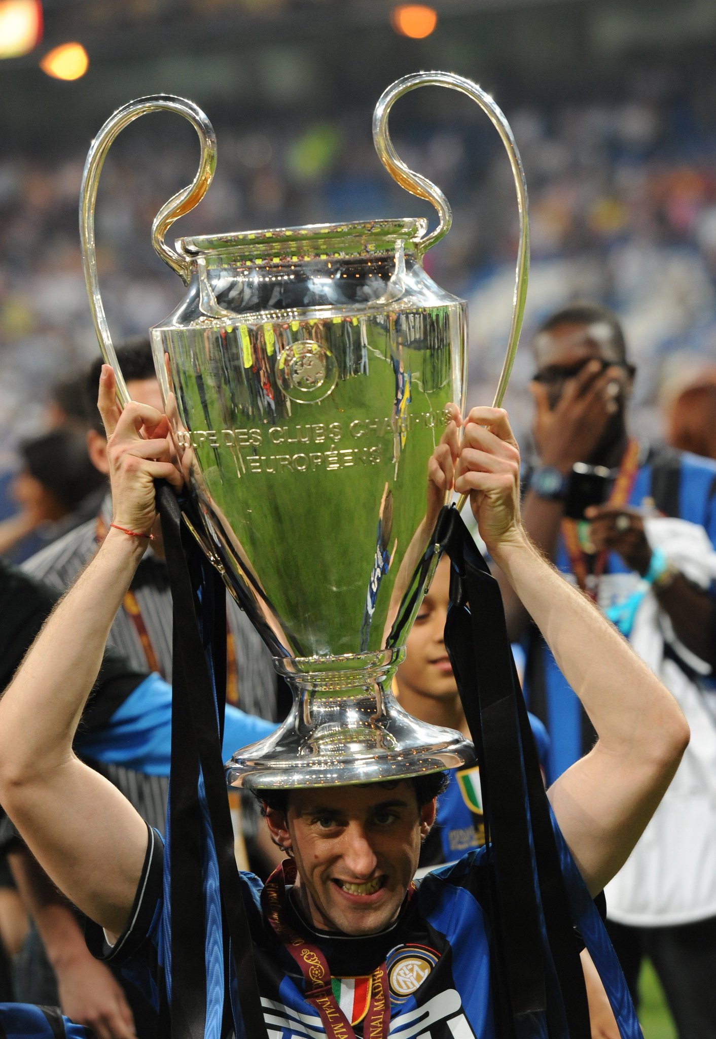  in 1979, an Inter legend was born...

Wish 2010 winner Diego Milito a happy birthday!   