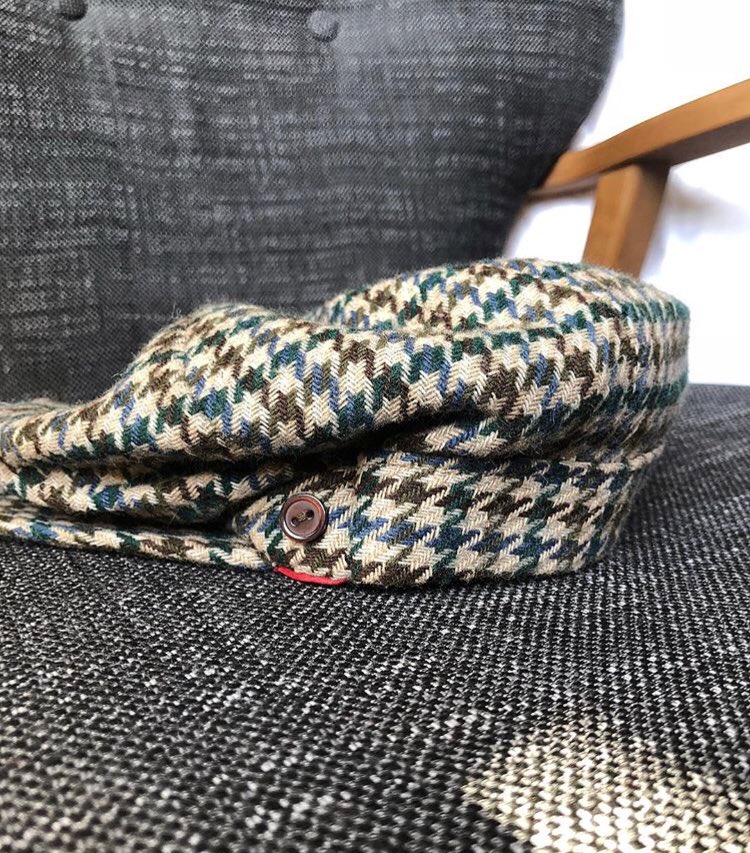 StyleAlert_SA's tweet photo. Day 1: There’s a little old soul that lives in me, DETAILS!! #MINI #FeildNotes #MINIFashion #PITTIUOMO https://t.co/rxaxQx38JQ