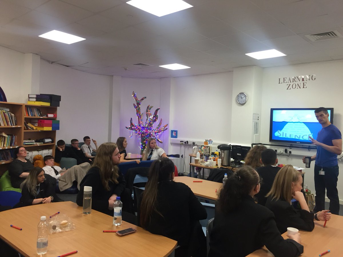CBHSGeog's tweet photo. Training our first senior mentors #MVP #active bystanders @CoatbridgeHigh https://t.co/UkEmKm5UjO