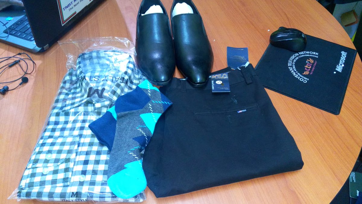 Khaki + Checked Shirt + Shoes
Free happy socks

All for 3899 

Deliveries done across the counties 

#SMWNairobi 
#CrookedNSSFStaff 
#JSHBR 
#TrumpKim
#SugarBaronNoor