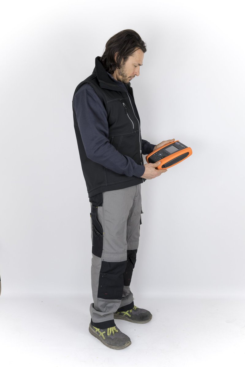 bit.ly/COMBIG2D
COMBIG2 Strumento di verifica multifunzione avanzato con display a colori TouchScreen e WiFi per la verifica della sicurezza elettrica CEI 64-8 in promozione ad un prezzo speciale e in più riceverai in omaggio il completo professionale da lavoro Snickers