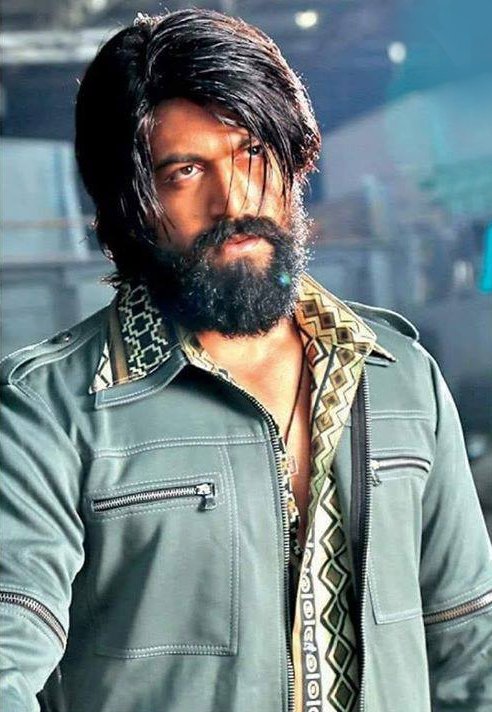 Inside KGF star Yash's luxurious lifestyle: A lavish duplex in Bangalore,  Rs 30 crore movie fees, Range Rover Evoque, Rs 53 crores net worth and more  | GQ India