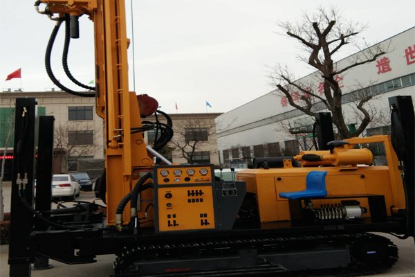 6 Advantages of Reverse Circulation Vs Direct Circulation Drilling <a href="/hardrockdrills/">hardrockdrills</a> bit.ly/2LHlj5D #drillingmachine