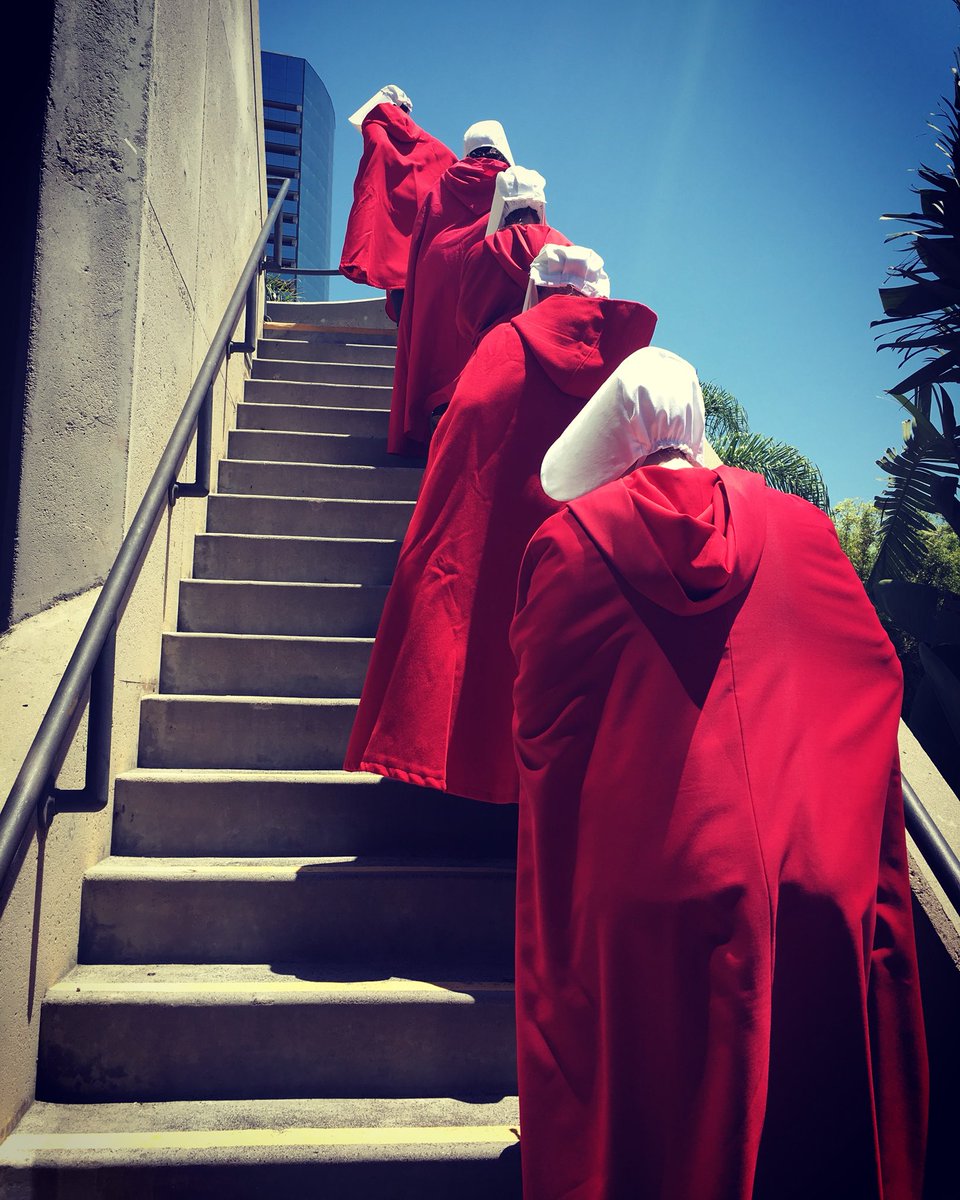 AnachronismInA's tweet photo. @HandmaidsOnHulu we were sad we missed you at @Comic_Con last year! Will you be there this year? https://t.co/0y9CrrRuzx