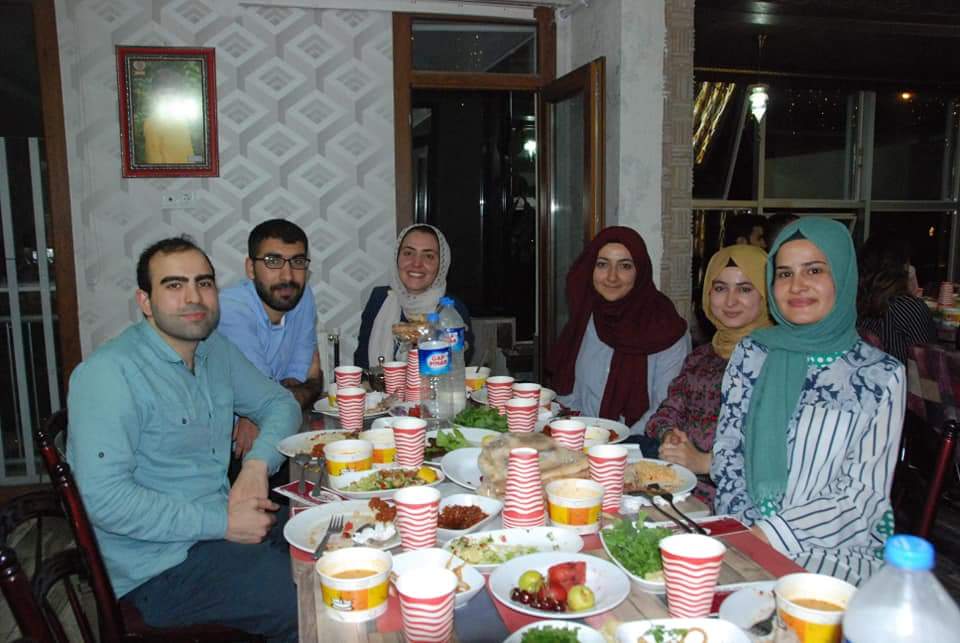 DiyarbakirCevKa's tweet photo. Günaydınnn.....
Geleneksel iftarımızdan kareler... Seneye görüşmek üzere :) #ramadan #Ramadan2018 #Ramazan #project #erasmus #erasmusplus #iftar #together #eu #EUYO #TimeFood #Diyarbakir #amed #cevka #diyarbakircevrevekalkinma https://t.co/oubqd95eay