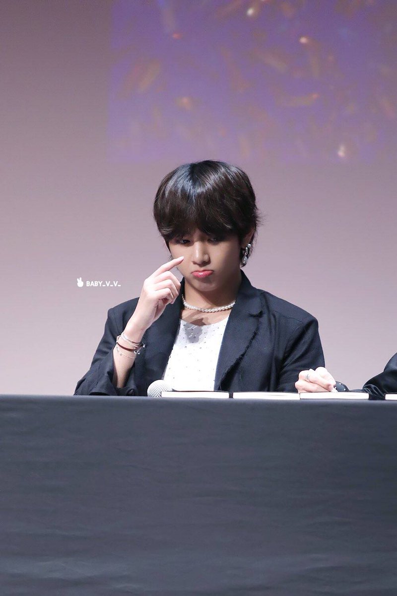 taehyung pics⚡️ tweet media