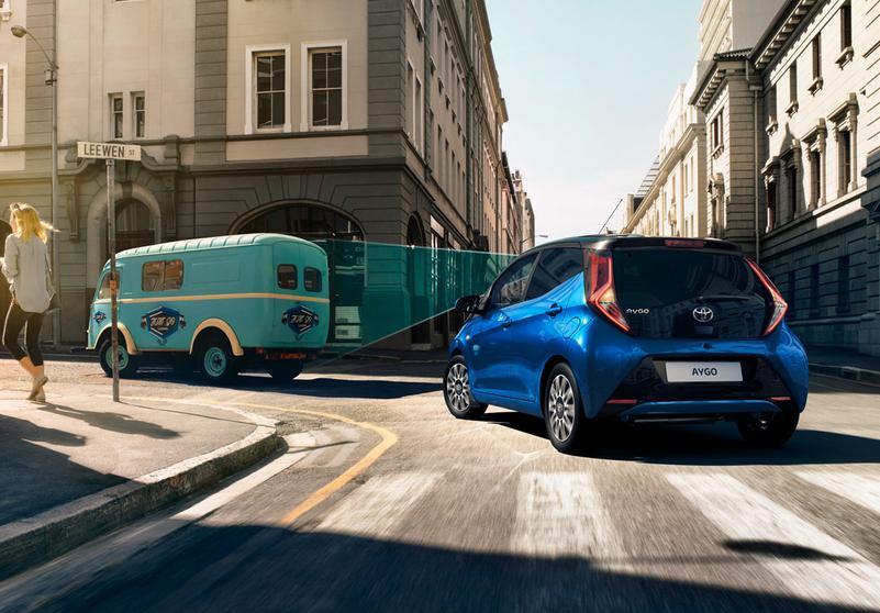 toyota_europe's tweet photo. Compact & streetwise, #AYGO has all the ingredients to keep you safe. Equipped with #PreCollisionSystem & #LaneDepartureAlert -AYGO’s prepared for any eventuality #TOYOTA https://t.co/GXHNSrokz0 https://t.co/zGAVqlUnFy