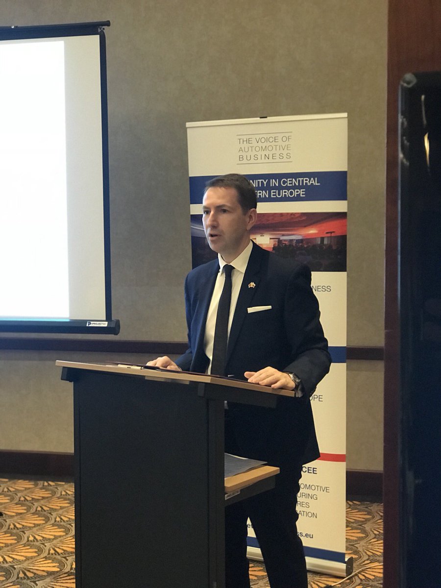 Chris_Plant's tweet image. Opening address Ambassador @AndyGarthUK @UKinSlovakia @SARIO_agency @CzechInvest_CZ @BritChamSK  @businessisgreat @thevoiceofauto @santanderuk @GrantThorntonSK #vobevent
