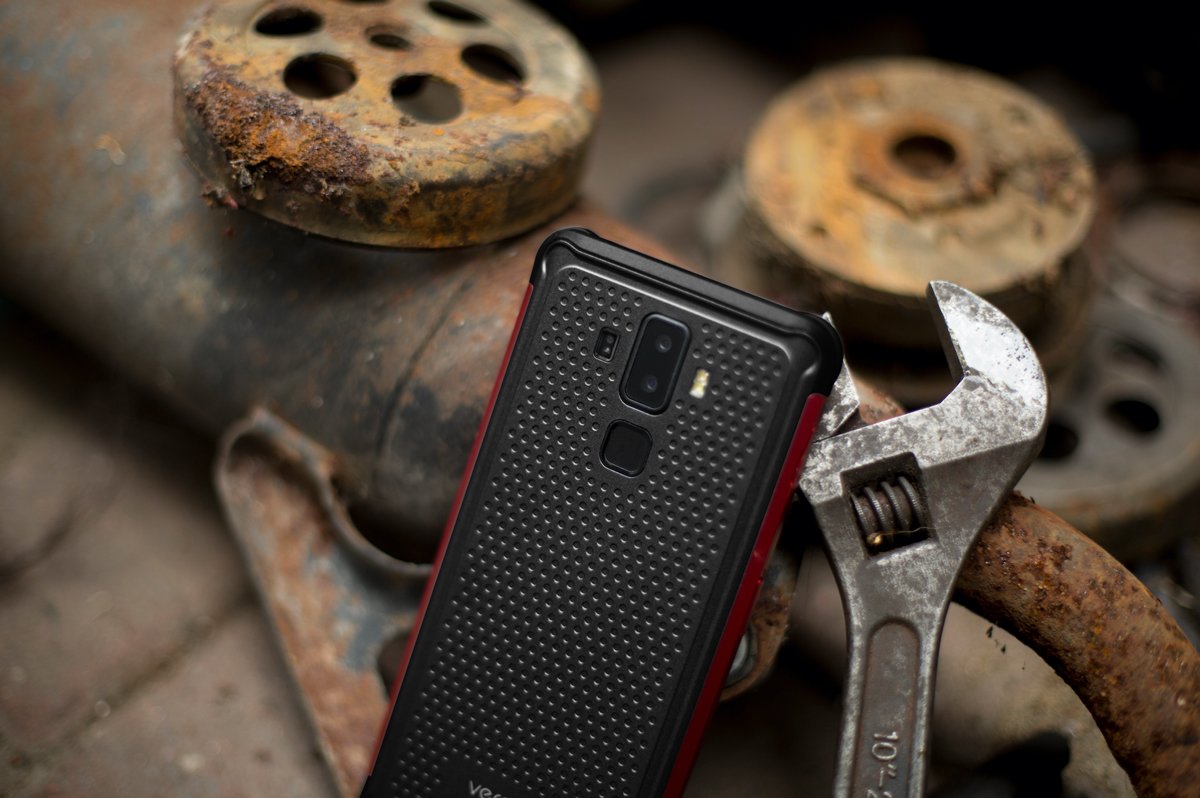 verneeglobal's tweet photo. Vernee V2 Pro, on sale at $249.99. Limited 999 units.
Purchase here: https://t.co/9xHTTvCcHB
V2 Pro rugged testing video: https://t.co/GALBXHPhrj
#vernee #v2pro #ruggedphone #waterproof #dustproof #dropresistance #ip68 https://t.co/Y97nOPc8Ml