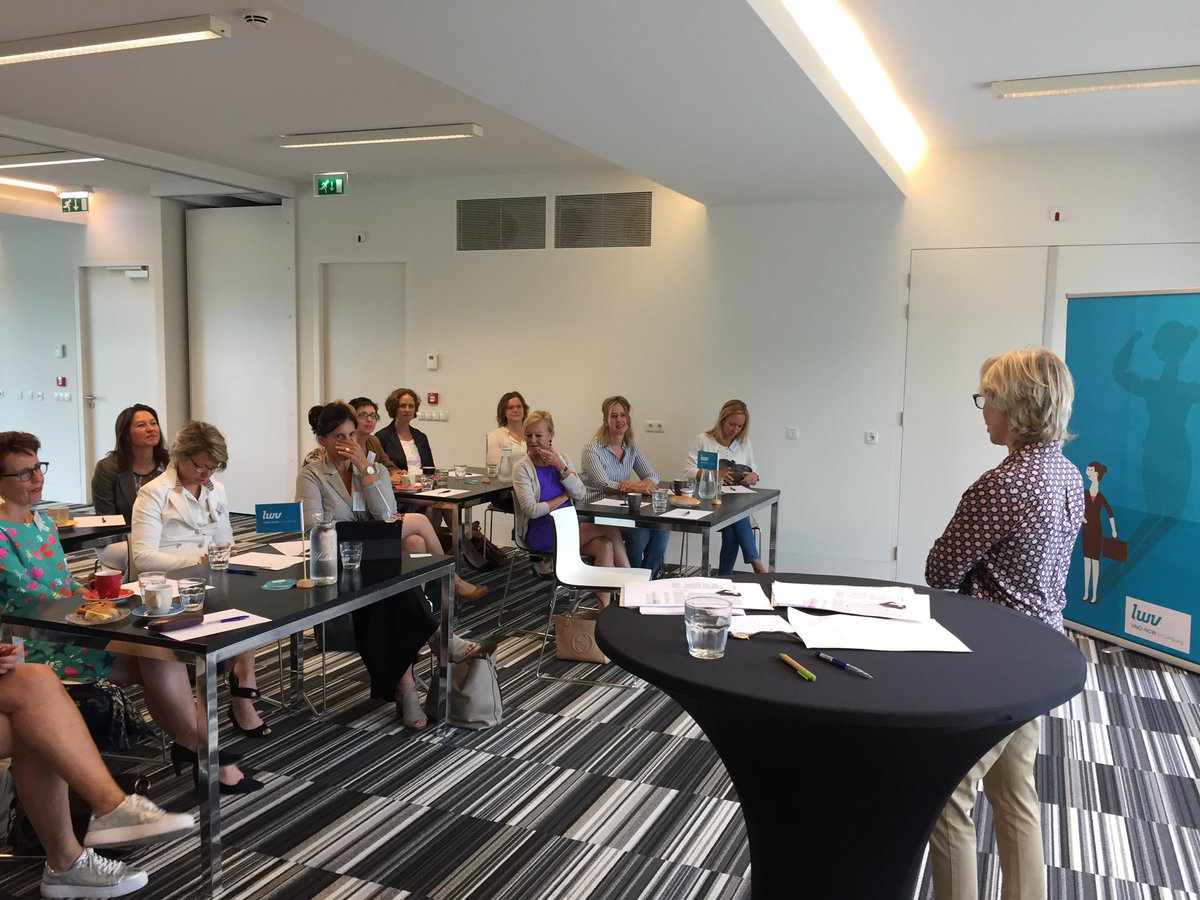 Bijeenkomst LWV Women: Creatief Schrijven van start met <a href="/pquaedvlieg/">petraquaedvlieg</a> <a href="/lwvlimburg/">LWV_VNO-NCW</a>