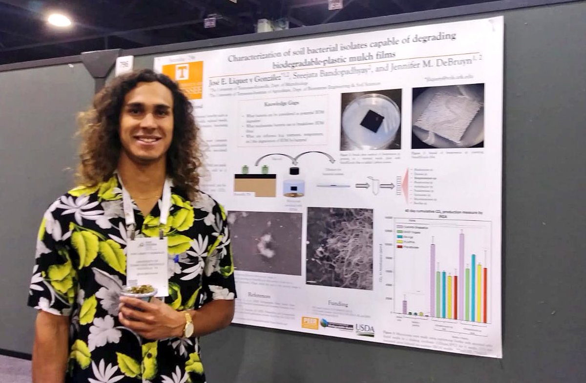 peziozii's tweet photo. #asmicrobe2018 was great, now back to Bay Area to keep working at @jbei for the Summer #phdchat #phdforum #phdlife #MicrobialCentricity https://t.co/BWNZlHYIsR