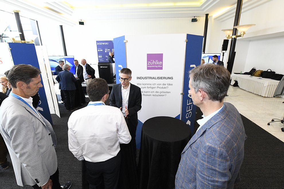 zuehlke_group's tweet photo. This year as well you could find us at #SEF4KMU in Interlaken finding and providing inspiration. Not only the networking breaks provided space for fruitful exchange, but mostly the Dating4growth. What a brilliant initiative! https://t.co/RVEOIs8CZr