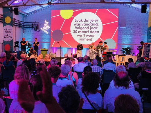 Het was zó leuk afgelopen zaterdag dat we volgend jaar gewoon weer een We doen het samen! Festival organiseren! Zet 30 maart 2019 maar alvast in je agenda. En vertel ons wat beter kan voor de volgende editie: wedoenhetsamen.nu/laat-ons-weten… #enquete #wedoenhetsamen