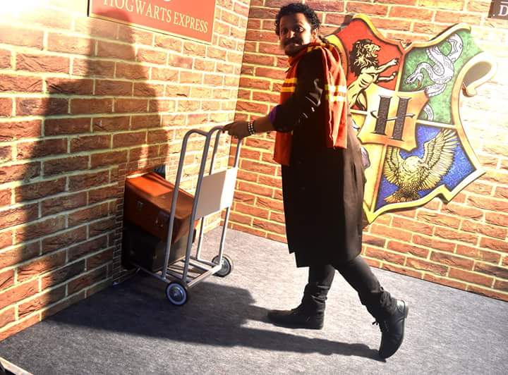 iamAmazingDavid's tweet photo. So over the last weekend, I had to sneak off to a secret location for a very special event, any guesses where I was ??
#AmazingDavid #Illusionist #BelieveInMagic #TheShowGoesOn #Kolkata #KolkataIllusionist https://t.co/SVAVQKYAiW