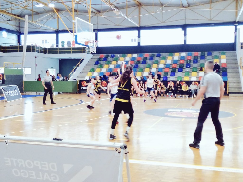 ASRBasketAlmeda's tweet photo. 🏆#FEBInfantilF2018 
📆 Fase grupos (2a jornada)
🏀 @FemBasketAlmeda 78 - @DistritOlimpico 48

Trabajo y acierto a partes iguales en un buen partido de todo el equipo!! Conseguimos la clasificación pra octavos!!

#adnAlmeda #IF1ALM #FEBInfantilF2018 https://t.co/QK4JxxGP7B