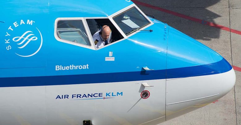 jmvandeel's tweet image. Heading to Gothenborg to host some client workshops for building an #ecommerce platform in #hybris #sap_cx #travel #lovemyjob