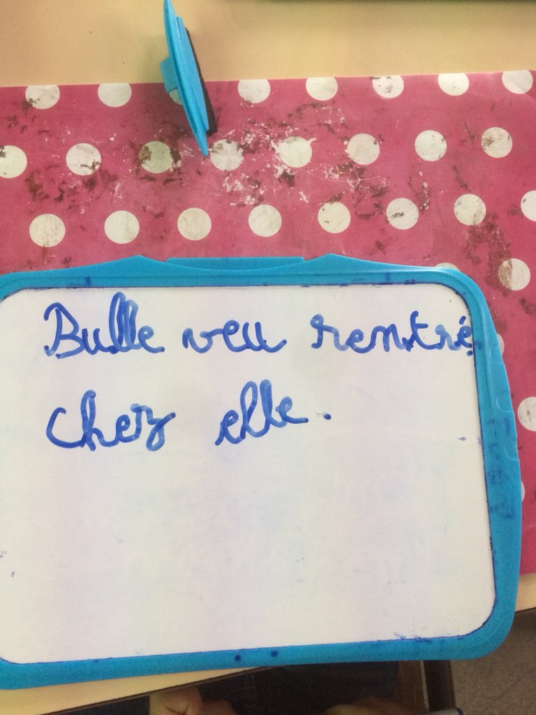 Ce1Servance's tweet photo. #superCP On écrit des phrases de folie! https://t.co/VoI243HFYr