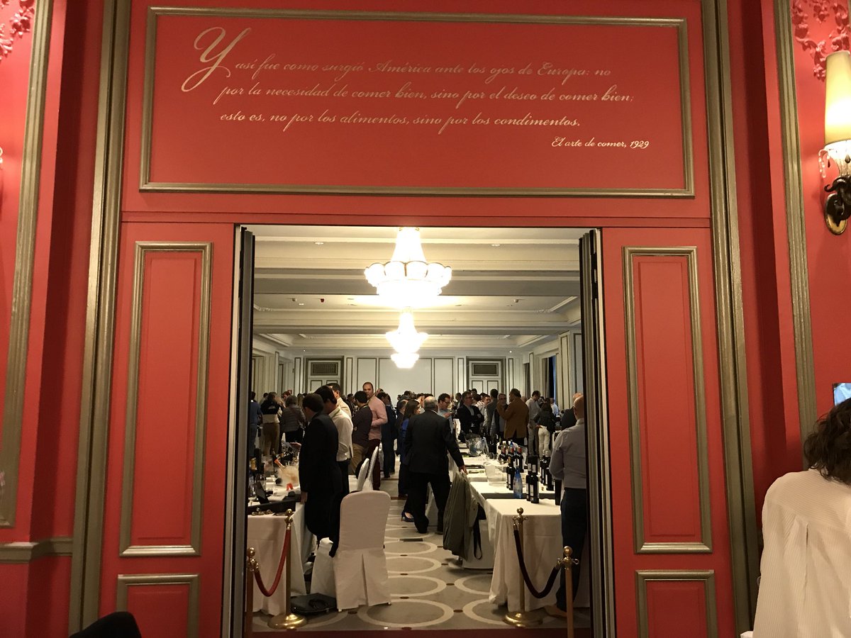 monterogrove's tweet photo. Me gustaría agradecer a @BodegasArzuaga @bodegadelabad @BodegaDeMoya @ArgenceresWine @bodegasbalmoral @BodegasCampillo @BodegasPortia @bodegasfaustino @bodegasmuga @Bodegas_Protos... y las distintas DO, el trato recibido en @Verema por l@s compañer@s del sector
#VeremaMadrid https://t.co/0UFVEWNlw7