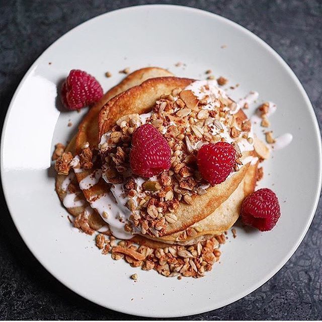 EatNatural_Fr's tweet photo. Bonne journée !
📷 @bysam.nl . . .
#pancakes #pancake #EatNatural #gouter #snack #snacking #breakfastinspiration #healthyfood #healthy #food #instafood #paris #nuts #foooodieee #oatmealporn #cereales #nature #greenlife #breakfast #petitdejeuner #sansg… https://t.co/vA0ZebTYcd https://t.co/PLNnars5Fy