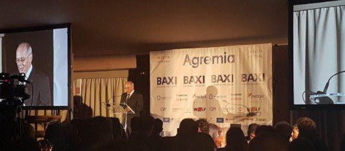 instaladores20's tweet photo. Entrevistamos a @Arturopdelucia gerente de @aedive / @Siemens_es presentó el #DigitalizationDay en el Wanda Metropolitano / @Agremia celebra su fiesta patronal con 400 invitados / @Afme_es y @Matelec_ en favor de la digitalización y más noticias - https://t.co/OWrT9Cwn42 https://t.co/oHQf2iojLF