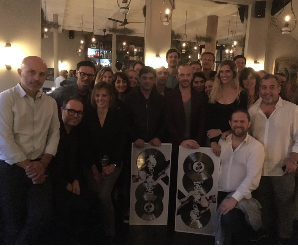 OlivierNusse's tweet photo. #Calogero ! Bravo l’Artiste pour son Album « Liberté Chérie » déjà Triple Platine et ce n’est que le début ..! Grand Talent et joli travail d’équipe @calogerofficiel @Polydor @UMusicFrance #Leader ! https://t.co/ARWD3xMlr3