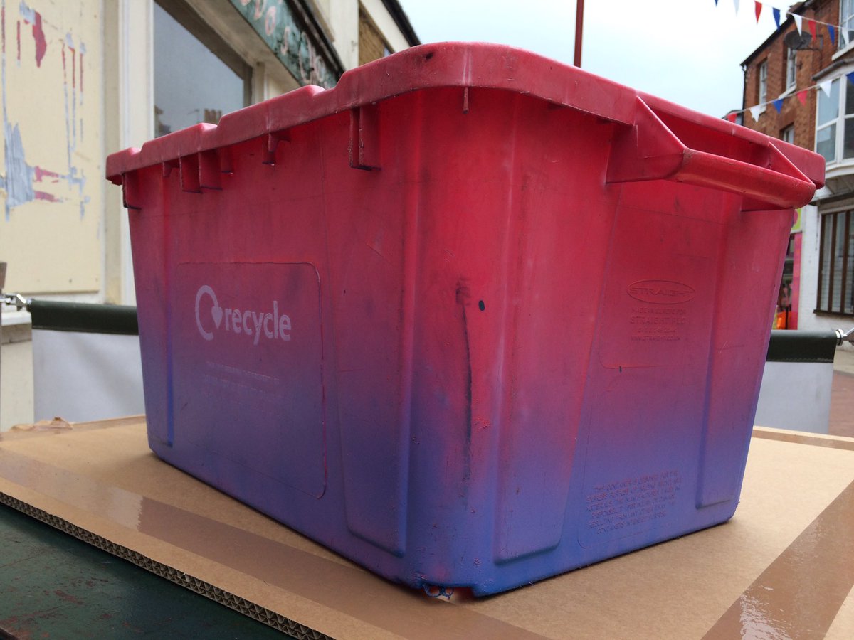 Tom Percival (@tompradio) on Twitter photo It's taking shape! Paint your old recycling boxes then plant them up with us #boxclever <a href="/BBCNorthampton/">BBC Northamptonshire</a> <a href="/bintybint/">binty bint</a> helping with the painting It's taking shape! Paint your old recycling boxes then plant them up with us #boxclever <a href="/BBCNorthampton/">BBC Northamptonshire</a> <a href="/bintybint/">binty bint</a> helping with the painting