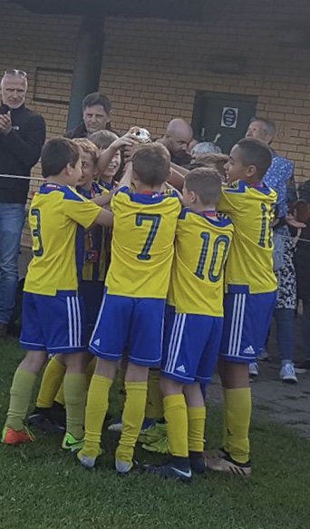 BTFCYouthU12's tweet photo. After very successful first season Basingstoke Town Youth U12 are holding open Training Sessions every Thursday at the Camrose 7-8pm. A great opportunity to be trained by our FA Level 2 coach. Players must be Year 6 going to Year 7 in September.
#Play4YourTown https://t.co/VYsEiYx9SR