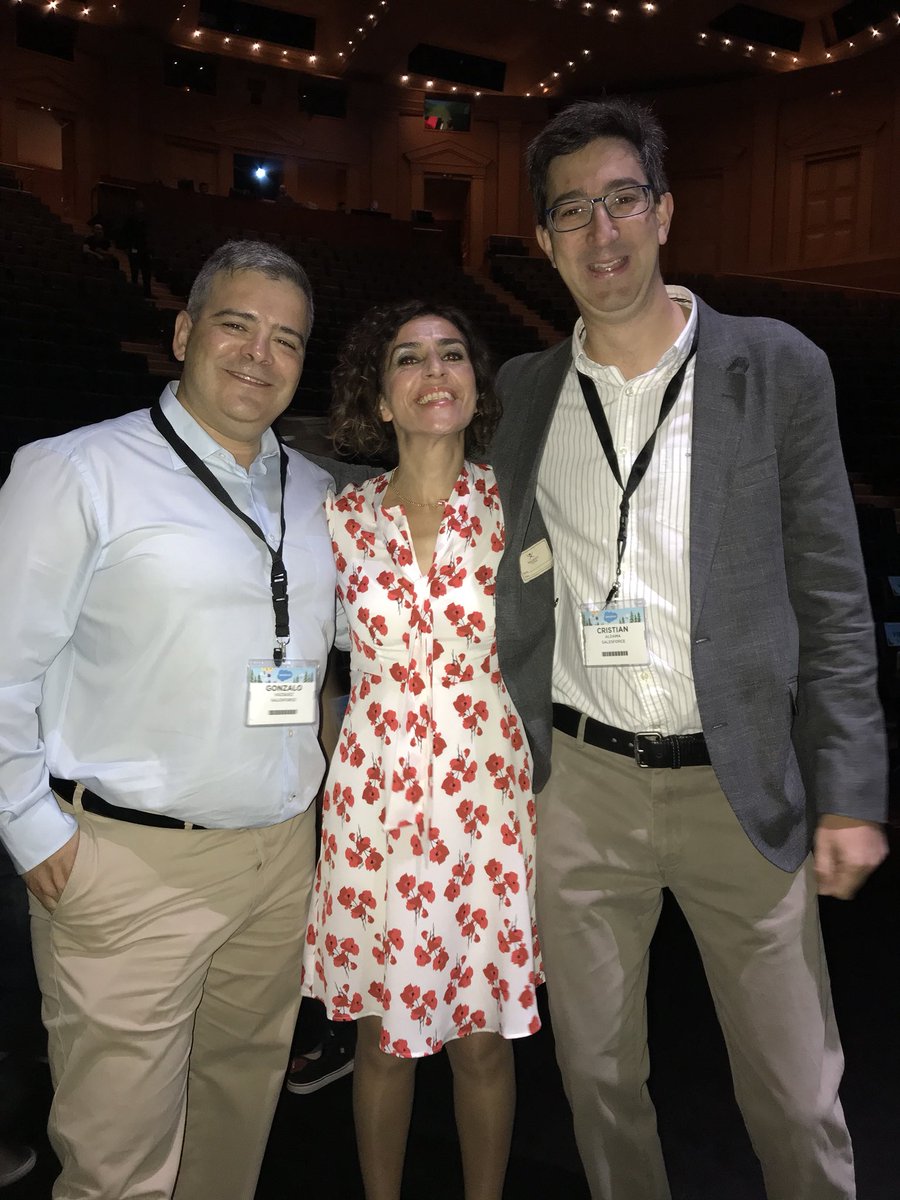 crisaldama's tweet image. listos para enseñar lo mejor de la tecnología @salesforce con dos pedazo compañeros #salesforcebcn #proud #ohana