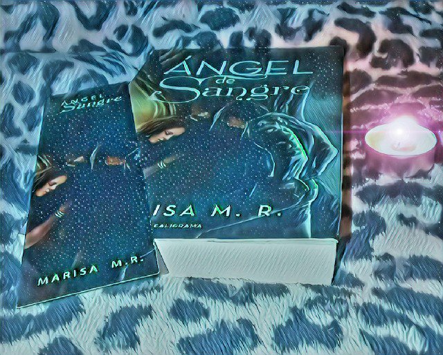 •☆•Ángel De Sangre•☆•
Encantada con esta lectura, lo termine anoche y diré que ha sido una bomba al igual que la novela #LosEspejosDeWhitneyRose que me enamoré de ella!💞
Me ha sumergido las páginas de tal forma que me he sentido dentro de ellas! <a href="/MarisaMR3/">Marisa M. R.</a> Sigue Asi😉😍😗