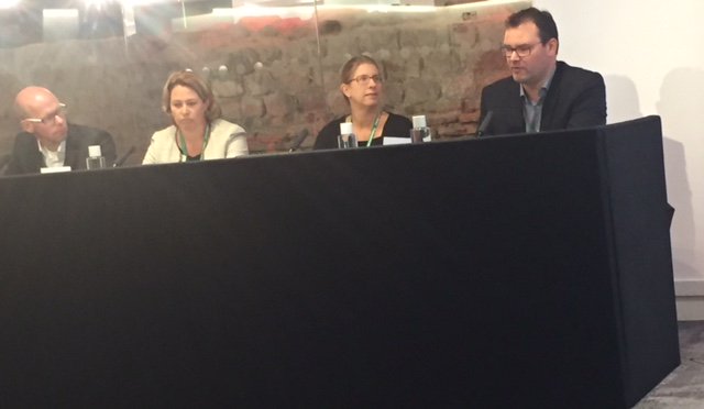 SpauldingGroup's tweet photo. @jdscipm moderates a fast #performance panel at #PMAR2018. #ESG for performance we should follow the ex-ante process. @OrtecFinance https://t.co/h2j4nr4rAm