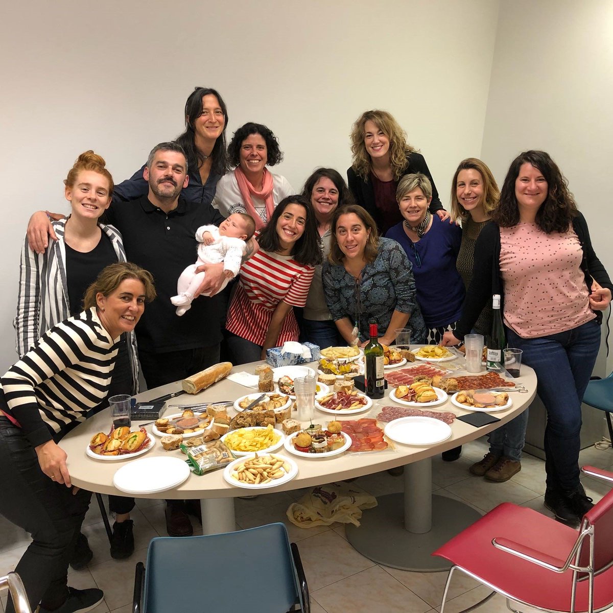 grupo_ssi's tweet photo. Esta semana hemos comenzado celebrando el reconocimiento de @SAMUR_PC @MADRID al trabajo que realizamos en #SMUS Bilbao. 

Nada de esto sería posible si, en #GrupoSSI, no tuviéramos este gran equipo en el área de urgencias. 

Eskerrik asko, equipo!! https://t.co/PMwD6KXtiw